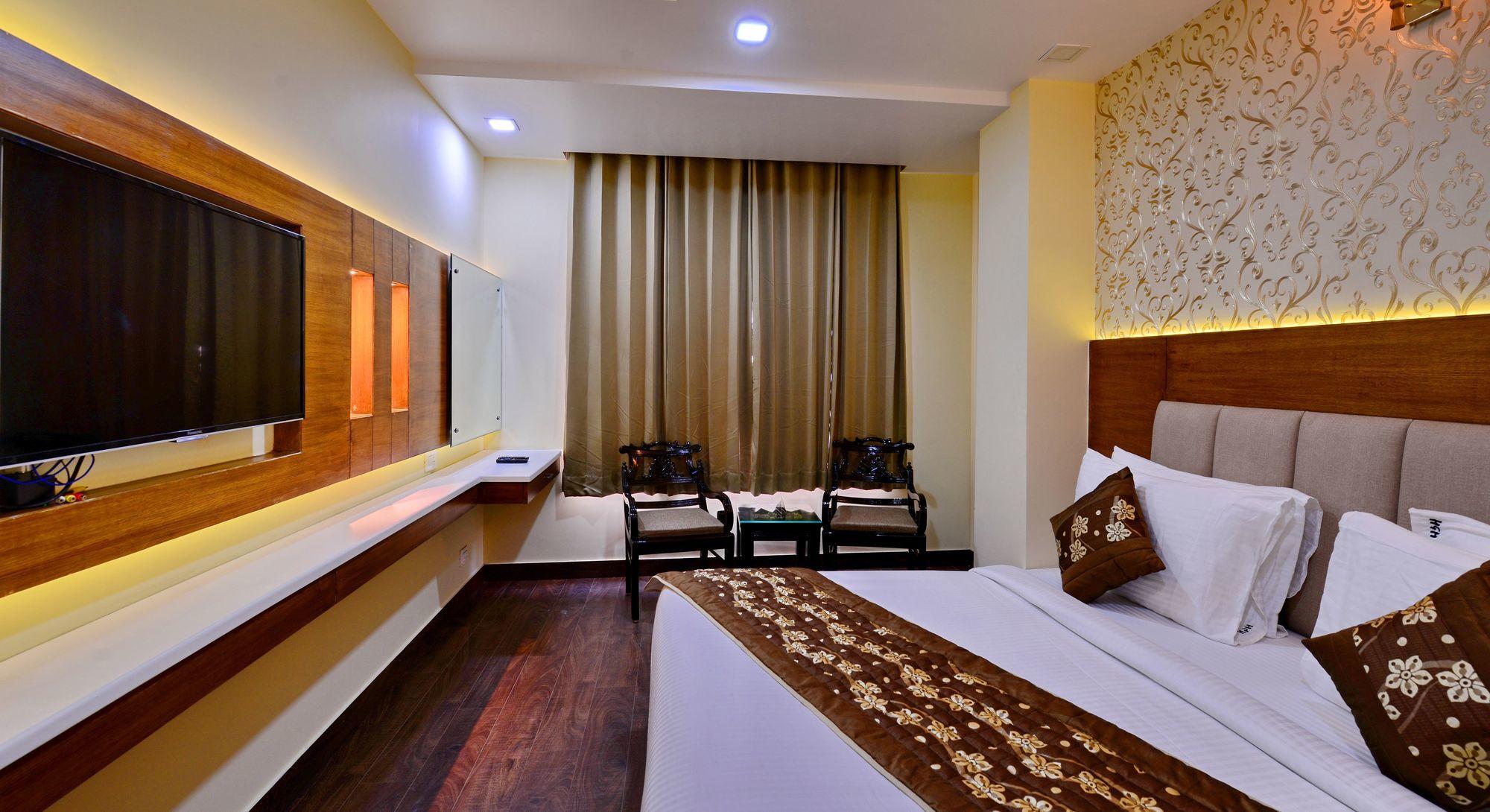 Hotel White Amritsar Exterior photo