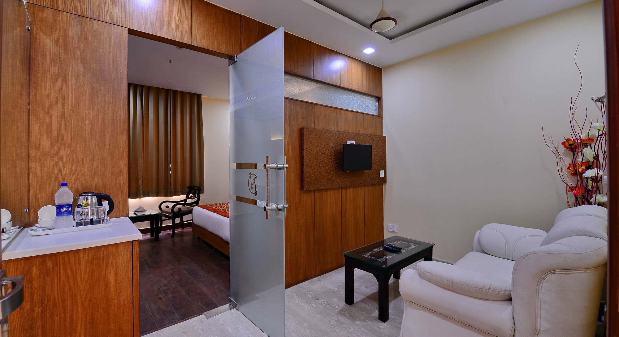 Hotel White Amritsar Exterior photo
